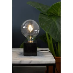 Zuiver Ampoule Globe LED E27 Décorative Par Filament 2Watts Et 138 Lm -Magasin À Domicile ampoule globe led e27 decorative par filament 2watts et 138 lm 2