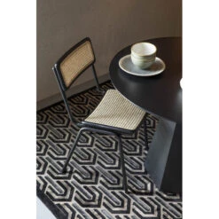 Chaise Rétro Perforée Vintage Jort En Hêtre Et Rotin Naturel - Zuiver -Magasin À Domicile chaise retro perforee vintage jort en hetre et rotin naturel zuiver 5