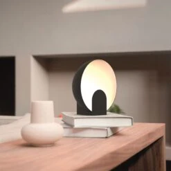 Lampe De Table LED OCULO | Luminosité 3000K 5W 400 Lumens | Mantra -Magasin À Domicile lampe de table led oculo luminosite 3000k 5w 400 lumens mantra 1