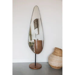 Magasin À Domicile -Magasin À Domicile miroir organique sur pied dropz boite a design 1