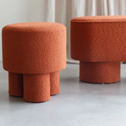 Tabouret En Tissu Bouclé Marcos – Design Moderne Et Confort | Boite à Design -Magasin À Domicile tabouret en tissu boucle marcos design moderne et confort boite a design 1
