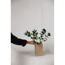 Zuiver Vase En Résine Forme Géométrique 25 Cm - RILEY 16 Zuiver Vase En Résine Forme Géométrique 25 Cm - RILEY -Magasin À Domicile vase resine forme geometrique 25 cm riley 4