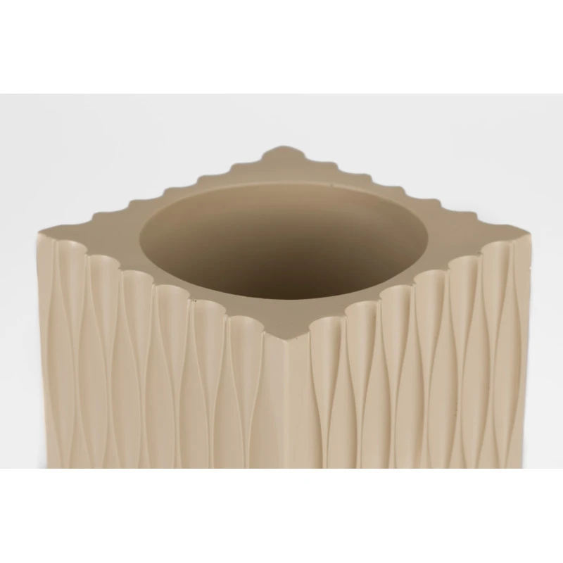 Zuiver Vase En Résine Forme Géométrique 25 Cm - RILEY 8 Zuiver Vase En Résine Forme Géométrique 25 Cm - RILEY – Image 6